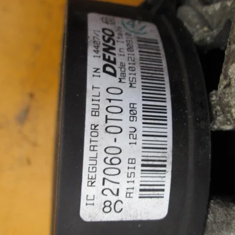 Генератор для Toyota Corolla E140/E150 Седан 2006-2013 на фотографиях