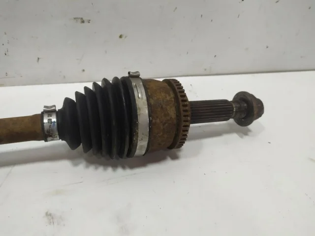 Привод задний левый для Hyundai Solaris 1 RB (2011-2013) на фотографиях