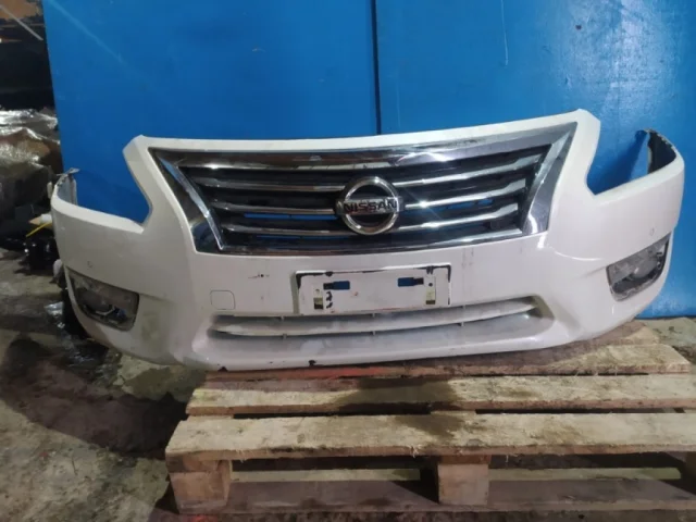 Усилитель переднего бампера для Nissan Teana L33 2014-2020 на фотографиях