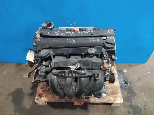 Двигатель без навесного для Honda Civic FA 2005-2010 седан на фотографиях