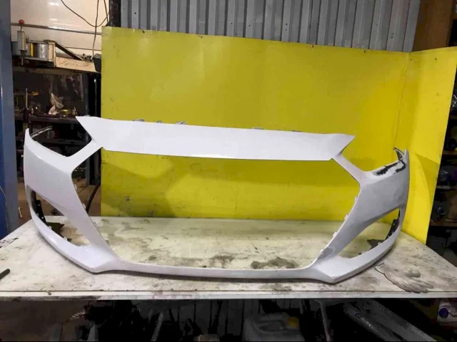 Бампер передний для Hyundai i40 1 rest Седан 2015-2018 на фотографиях