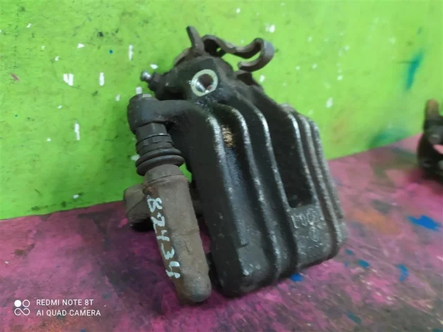 Суппорт задний левый для Volkswagen Polo V (6C) Седан 2015-2020 на фотографиях