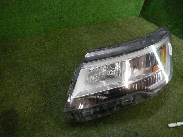 Фара левая для Ford Explorer U502 rest 2014-2019 на фотографиях