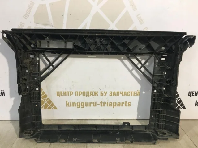 Панель радиатора (телевизор) для Skoda Rapid I NH3 2012-2017 на фотографиях