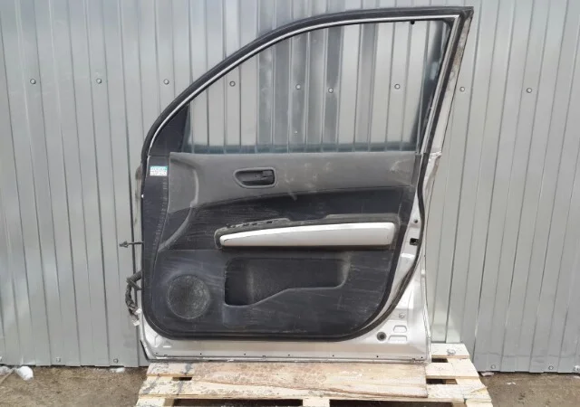 Дверь задняя правая для Nissan X-Trail T31 RU 2007-2014 на фотографиях