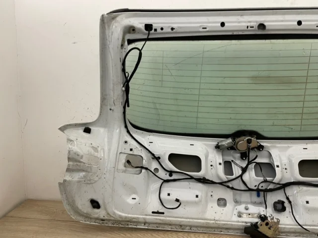 Крышка багажника для Audi Q7 4L 2005-2015 на фотографиях