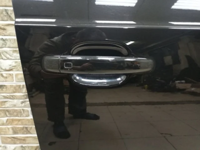 Дверь передняя правая для Audi Q3 8U 2011-2019 на фотографиях