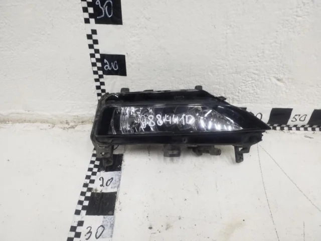 Усилитель переднего бампера для Skoda Rapid II 2020+ на фотографиях