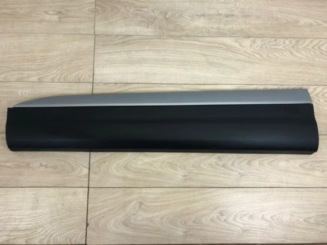 Накладка двери багажника для Audi Q7 4M 2015+ на фотографиях