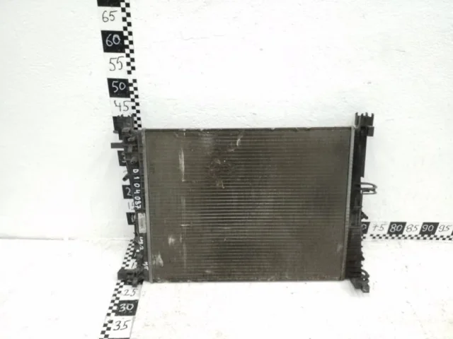 Радиатор охлаждения ДВС для Renault Sandero BS 2007-2014 на фотографиях