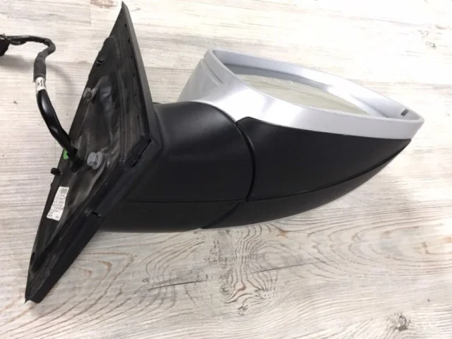 Зеркало боковое правое для Audi Q7 4L 2005-2015 на фотографиях