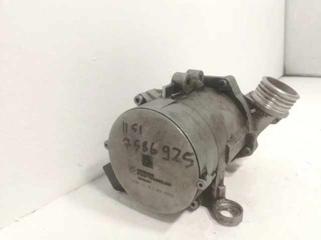 Насос охлаждающей жидкости ДВС(Помпа) для BMW X3 Е83 2003-2010 на фотографиях