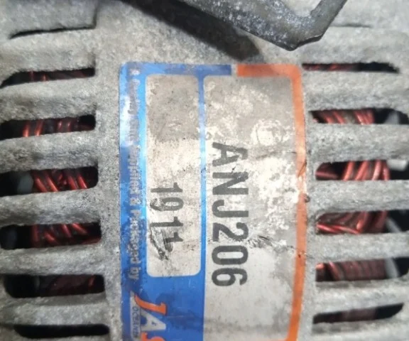 Генератор для Toyota RAV4 XA20 2000-2005 на фотографиях