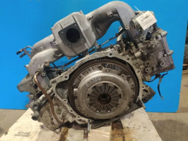Двигатель без навесного для Subaru Legacy BM/B14 2009-2013 на фотографиях