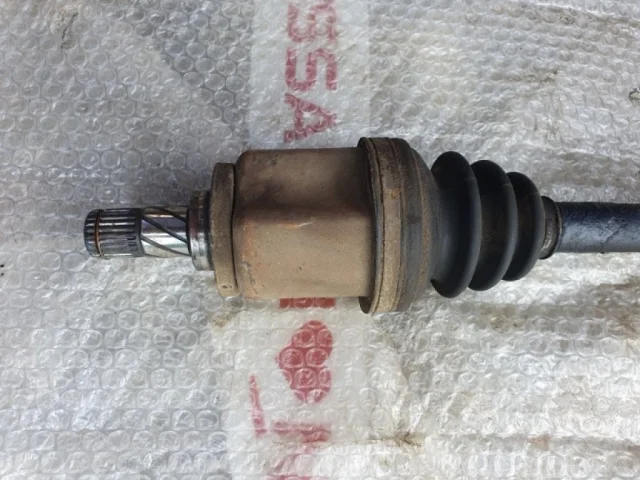 Привод передний левый для Nissan Primera P12 Седан 2002-2008 на фотографиях