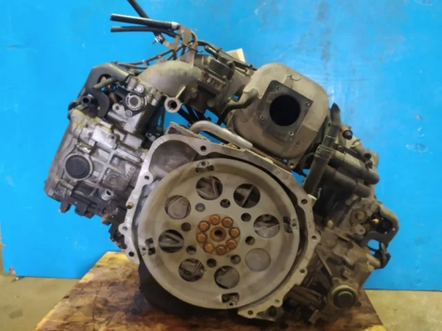 Двигатель без навесного для Subaru Legacy Универсал BH/B12 1998-2003 на фотографиях