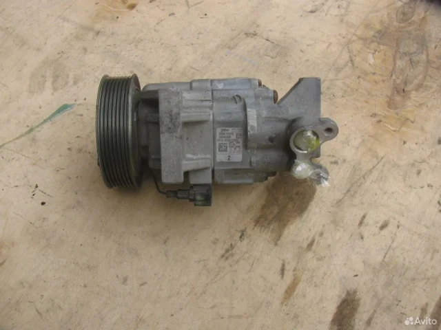 Компрессор кондиционера для Nissan Tiida C11 JDM Хэтчбек 2004-2012 на фотографиях