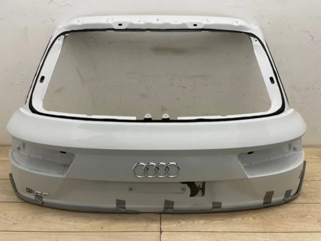 Крышка багажника для Audi Q7 4M 2015+ на фотографиях