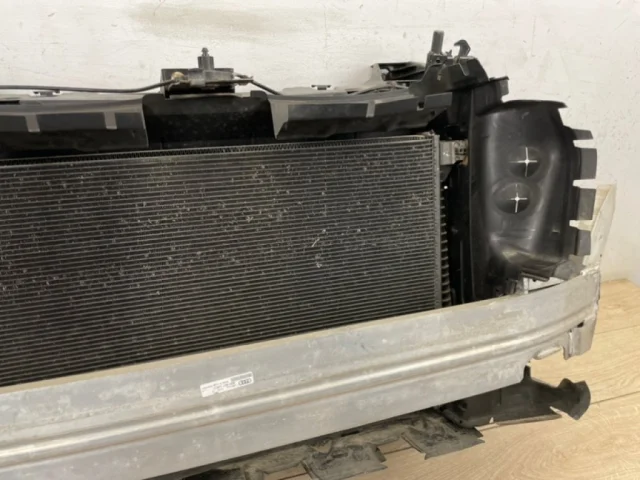 Кассета радиаторов для Audi Q7 4M 2015+ на фотографиях