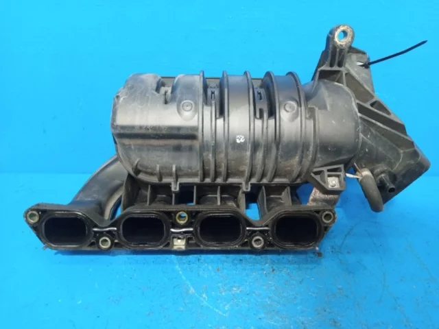 Впускной коллектор для Toyota Corolla E120/E130 Седан 2000-2007 на фотографиях