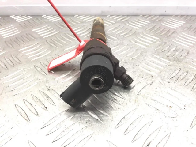 Форсунка топливная для Opel Insignia Универсал A 2008-2017 на фотографиях