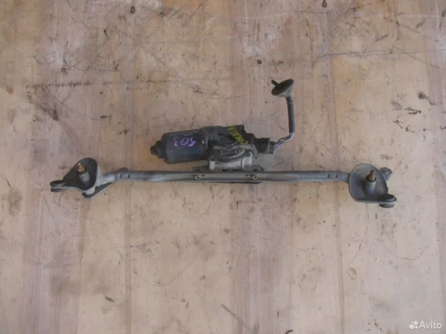 Трапеция стеклоочистителей для Toyota Corolla E120/E130 Седан 2000-2007 на фотографиях