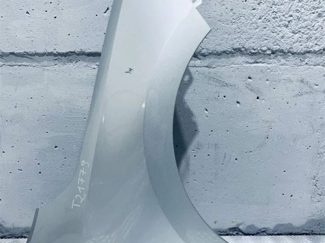 Крыло правое для Skoda Rapid I NH3 2012-2017 на фотографиях