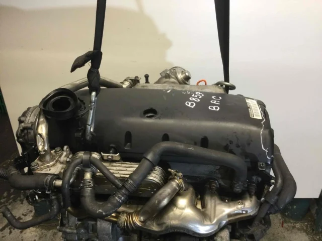 Двигатель для Volkswagen Touareg I (7L) 2002-2010 на фотографиях