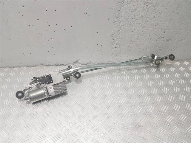 Трапеция стеклоочистителей для Audi Q7 4L 2005-2015 на фотографиях