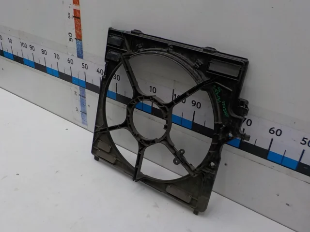 Вентилятор радиатора охлаждения ДВС для BMW X5 F15 (Ф15) 2013-2018 на фотографиях