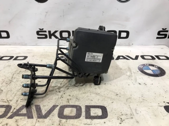 Блок ABS для BMW 5er Ф10 2010-2013 на фотографиях