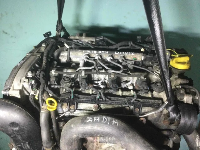 Двигатель для Opel Zafira B 2005-2015 на фотографиях