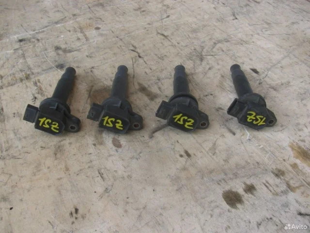 Катушка зажигания для Toyota Corolla E120 Седан (JDM) 2000-2006 на фотографиях