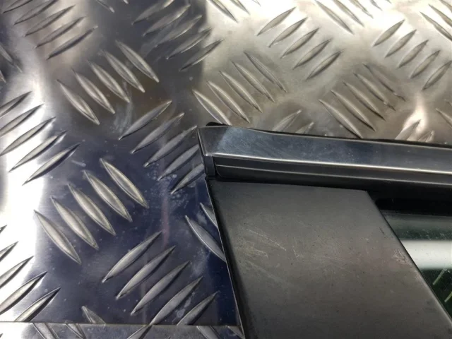 Двери для Mazda CX 7 ER rest 2010-2012 на фотографиях