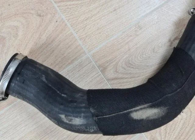 Патрубок интеркулера для Audi Q7 4M 2015+ на фотографиях