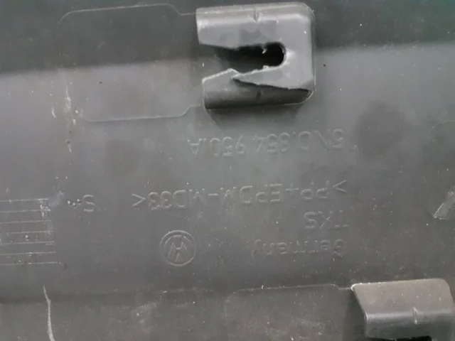 Молдинг двери задний правый для Volkswagen Tiguan I NF 2006-2017 на фотографиях