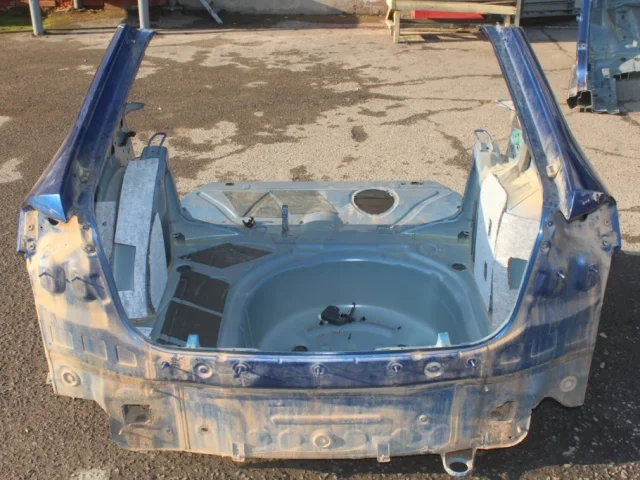 Заднее левое крыло для Skoda Rapid I rest NH3 2017-2020 на фотографиях