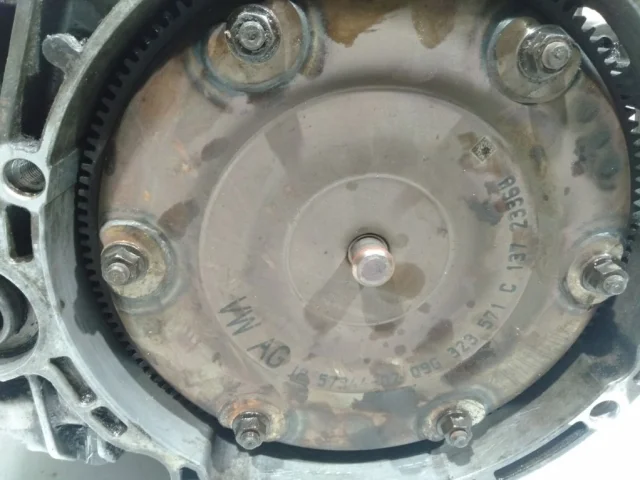 Блок управления двигателем для Volkswagen Polo III Седан (6N2) 1999-2001 на фотографиях