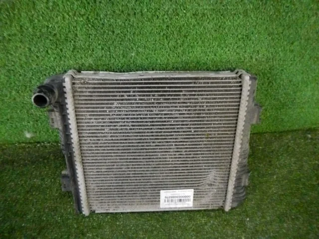 Радиатор охлаждения ДВС для Mercedes-Benz GL class X166 2012-2016 на фотографиях