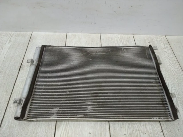 Радиатор кондиционера для Hyundai Solaris 1 RB (2011-2013) на фотографиях