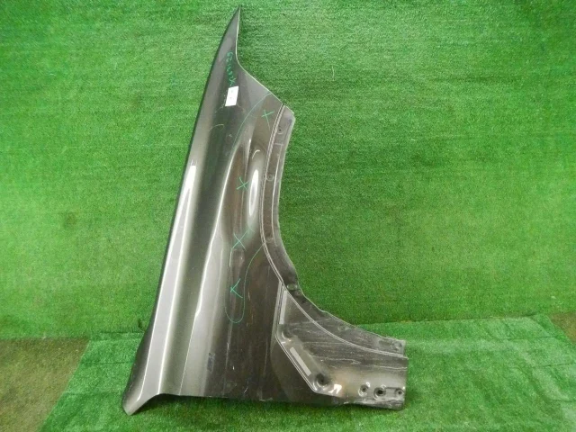 Крылья для BMW X6 G06 2019+ на фотографиях