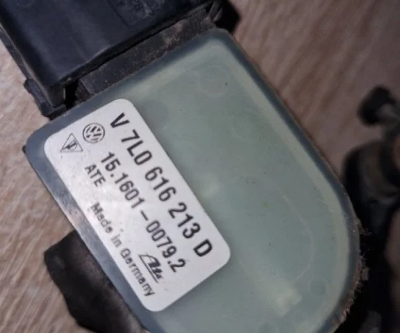 Датчик положения кузова для Porsche Cayenne 957 Rest 2007-2010 на фотографиях