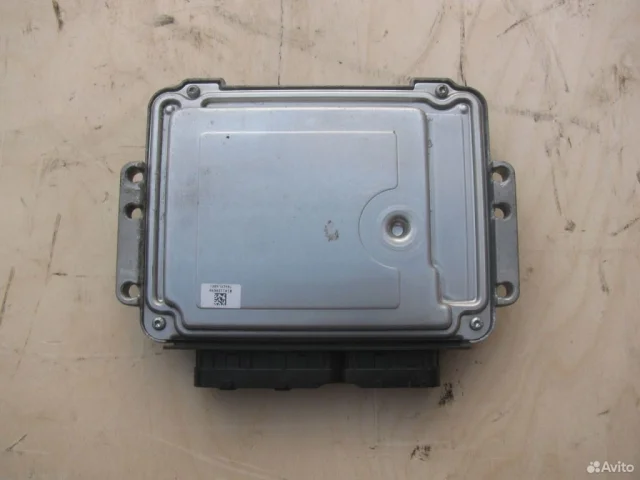 Блок управления двигателем для Nissan X-Trail T31 RU 2007-2014 на фотографиях