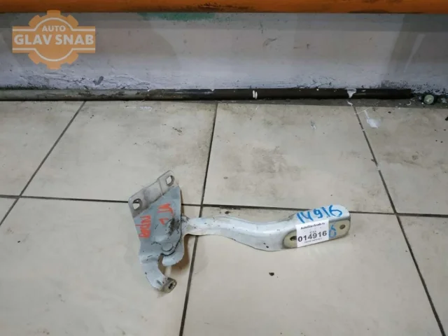 Петля капота левая для Nissan Tiida C13 Хэтчбек 2015-2016 на фотографиях