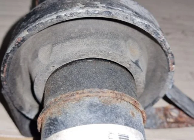 Карданный вал передний для Volvo XC90 I C 2002-2014 на фотографиях