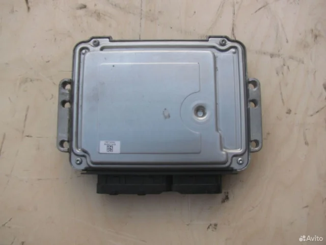 Блок управления двигателем для Nissan X-Trail T31 RU 2007-2014 на фотографиях