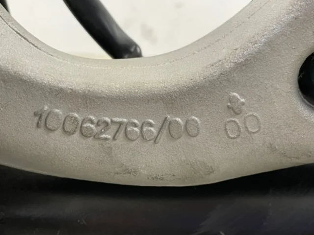 Фаркоп для Volkswagen Touareg III (CR) 2018+ на фотографиях