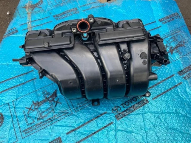 Впускной коллектор для Toyota RAV4 XA50 2019+ на фотографиях