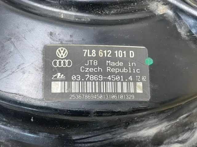 Вакуумный усилитель тормозов для Audi Q7 4L 2005-2015 на фотографиях