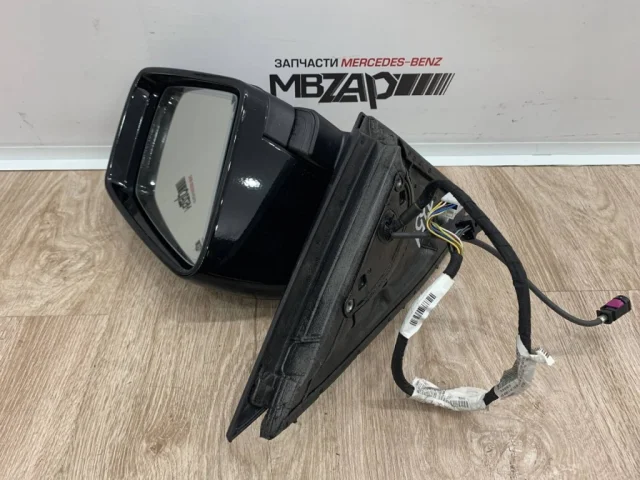 Стекла и зеркала для Mercedes-Benz GL class X166 2012-2016 на фотографиях